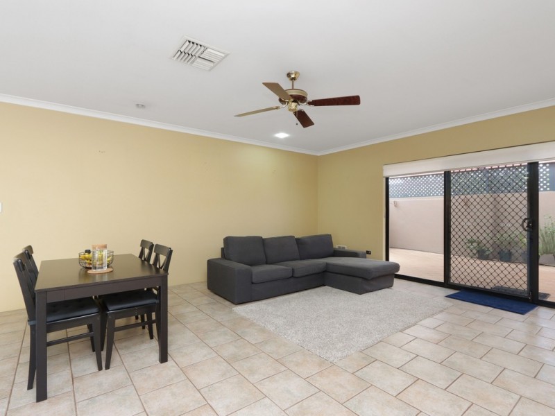 12 Walton Street, Queens Park WA 6107