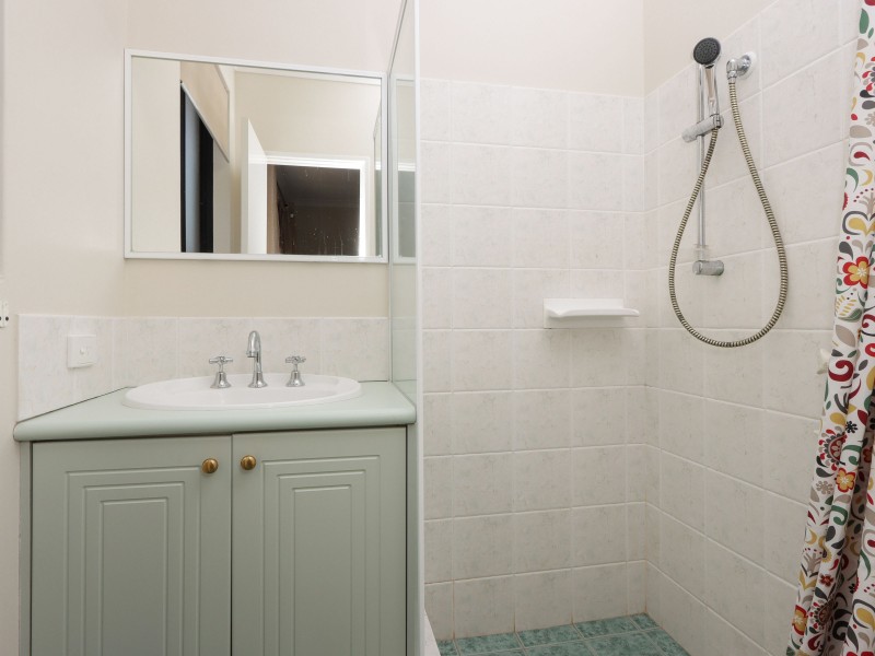 12 Walton Street, Queens Park WA 6107