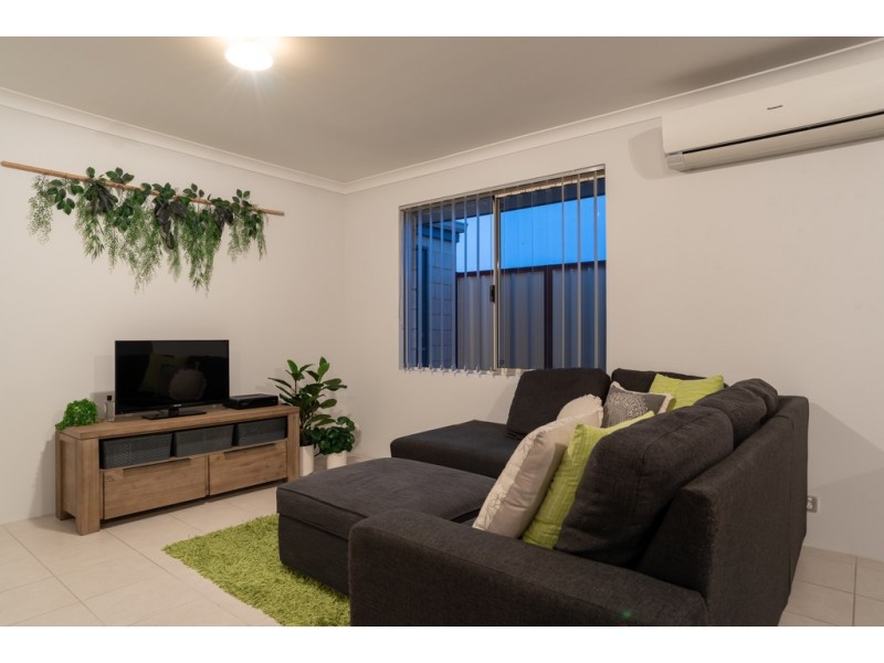 6 Little Close, East Cannington WA 6107