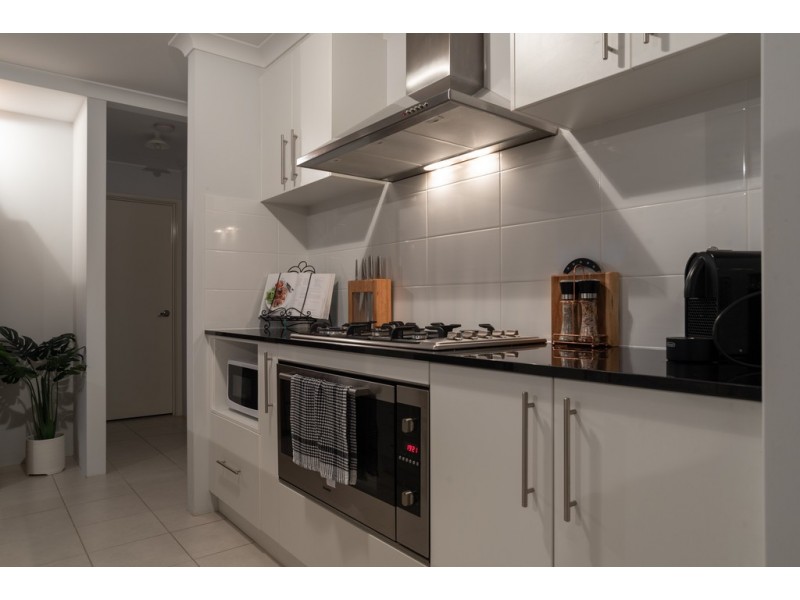 6 Little Close, East Cannington WA 6107