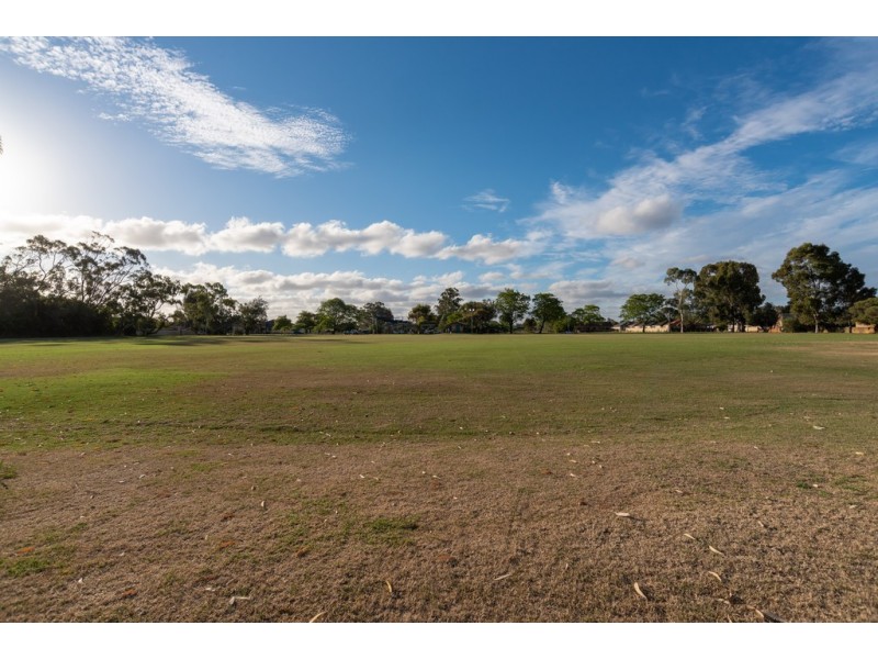 6 Little Close, East Cannington WA 6107