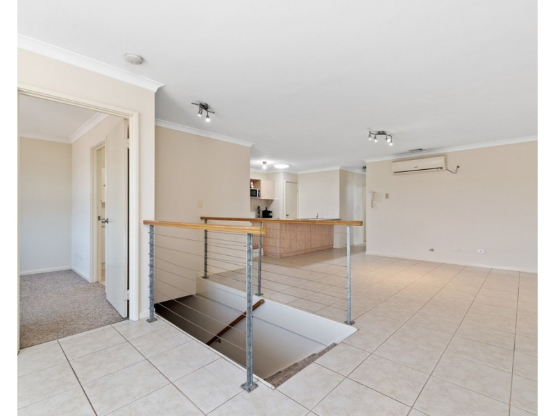 3/2 Hogarth Street, Cannington WA 6107