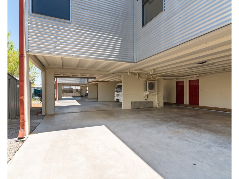 3/2 Hogarth Street, Cannington WA 6107