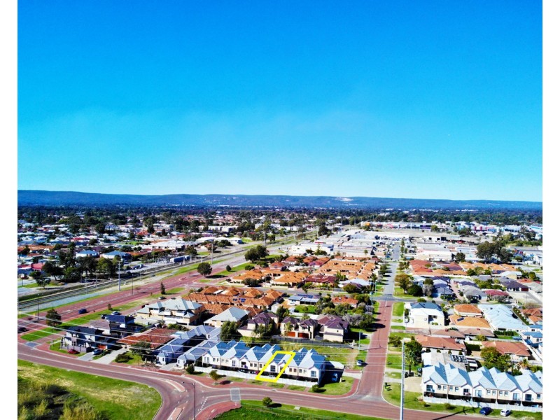 3/2 Hogarth Street, Cannington WA 6107