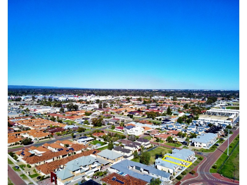 3/2 Hogarth Street, Cannington WA 6107