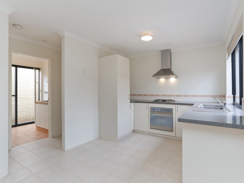 6/10-12 James Street, Cannington WA 6107