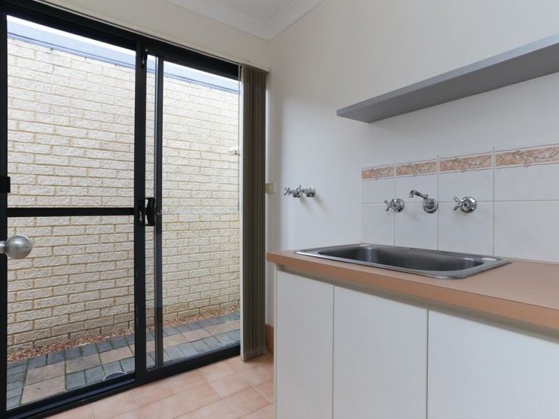 6/10-12 James Street, Cannington WA 6107