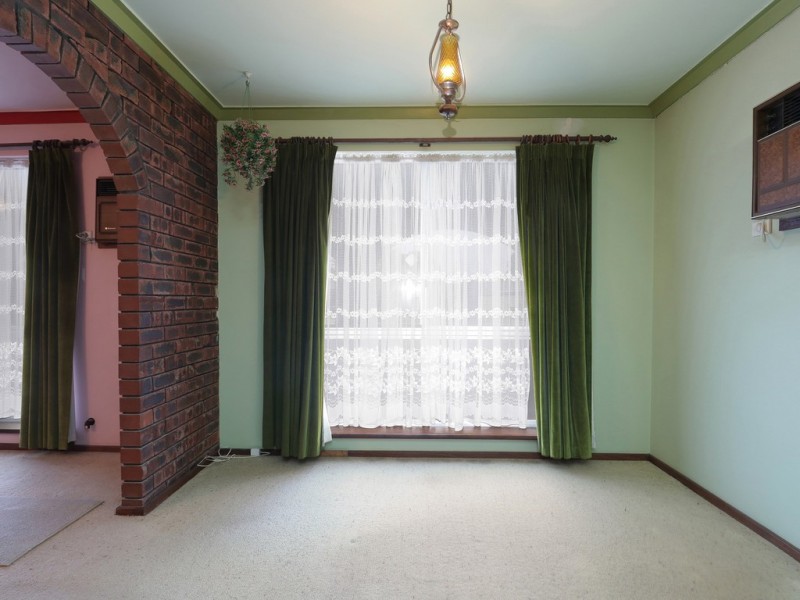 59 Thomas St, East Cannington WA 6107