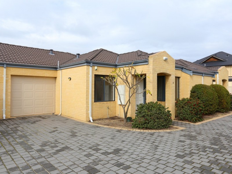 4/77-79 Henry St, East Cannington WA 6107