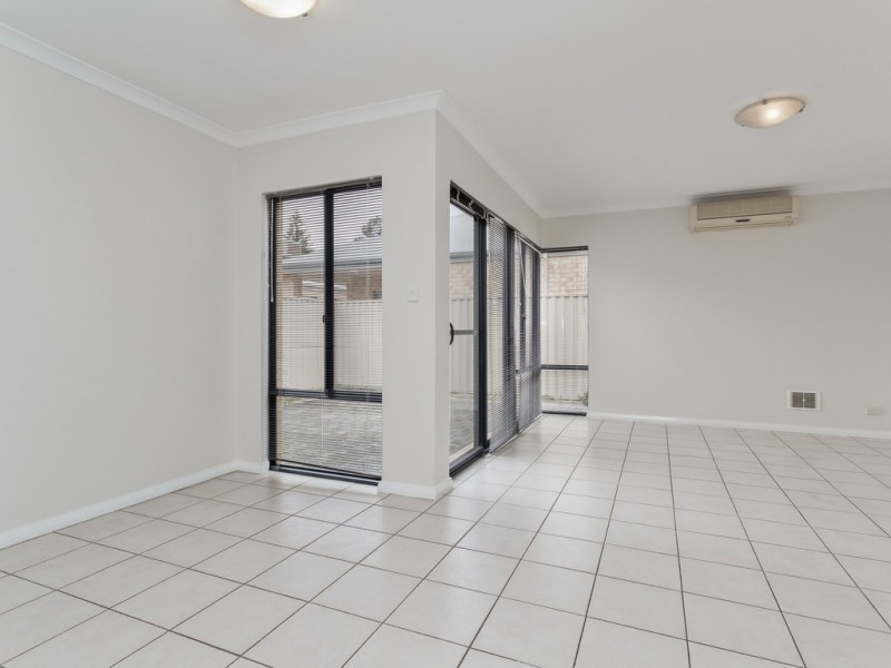4/77-79 Henry St, East Cannington WA 6107
