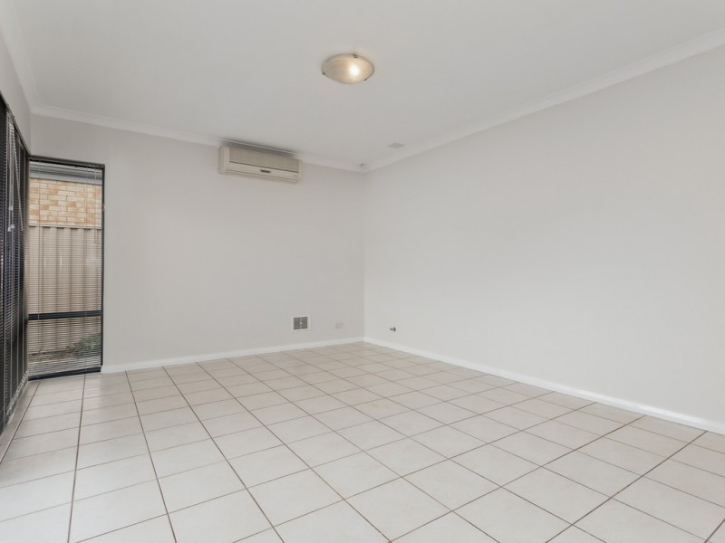 4/77-79 Henry St, East Cannington WA 6107