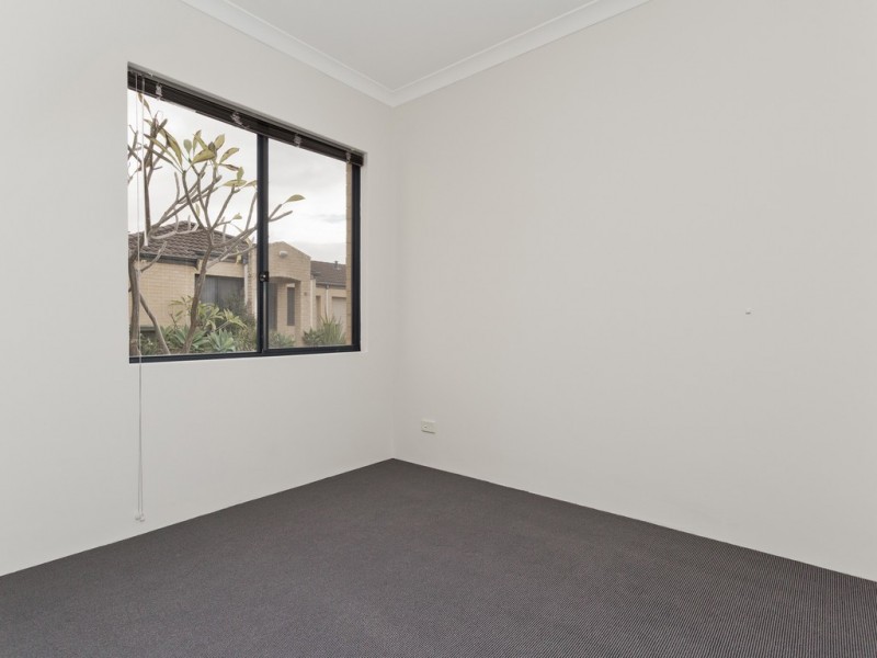4/77-79 Henry St, East Cannington WA 6107