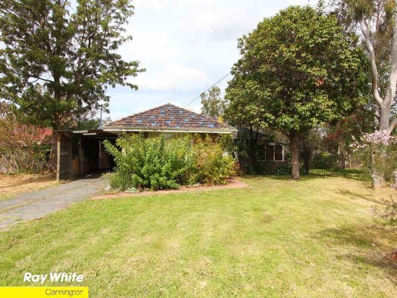 30 Highbury Crescent, Beckenham WA 6107