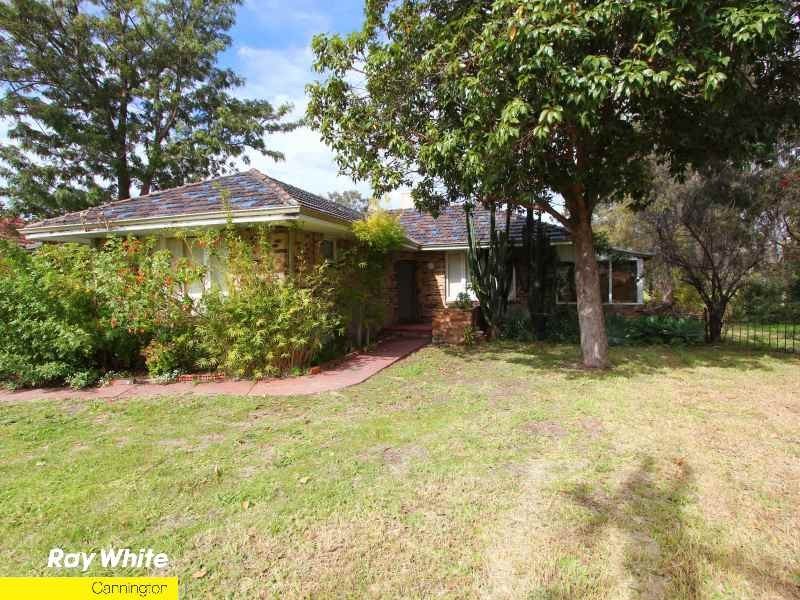 30 Highbury Crescent, Beckenham WA 6107