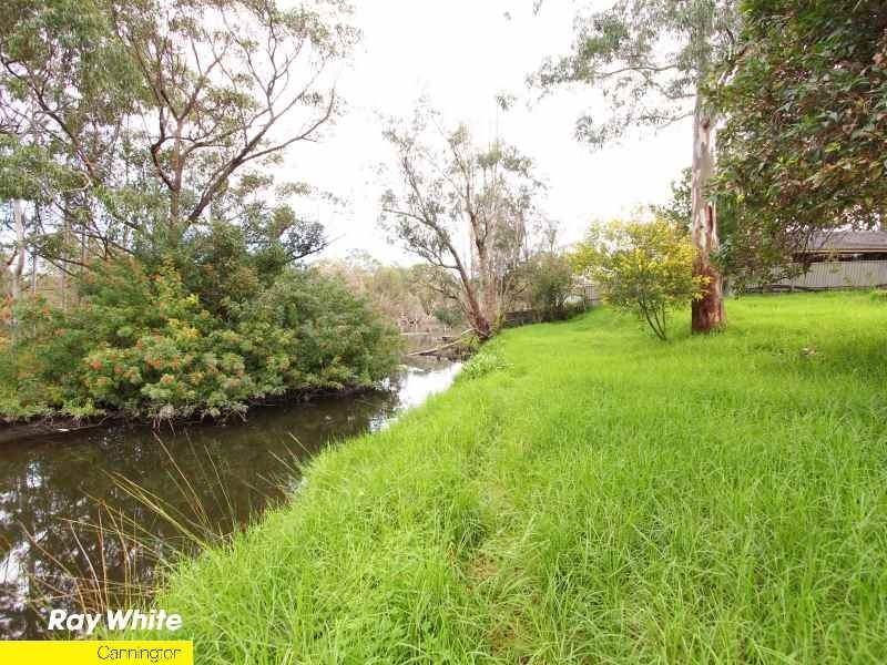 30 Highbury Crescent, Beckenham WA 6107