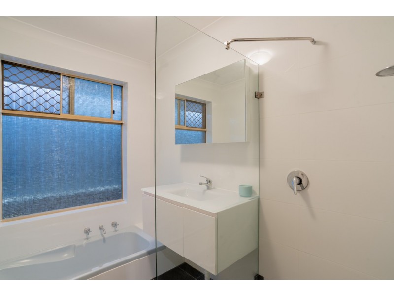 3 The Ridgeway, Swan View WA 6056