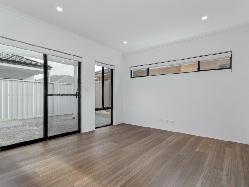 5C Marriot St, Cannington WA 6107