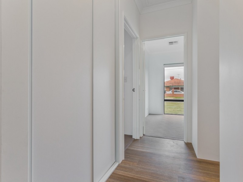 5C Marriot St, Cannington WA 6107