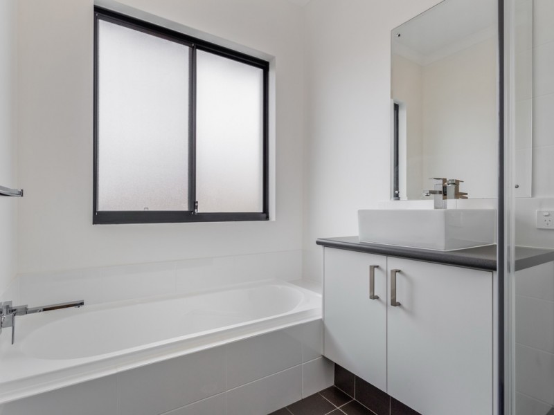 5C Marriot St, Cannington WA 6107