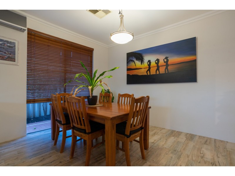 24 Salesian Court, Queens Park WA 6107