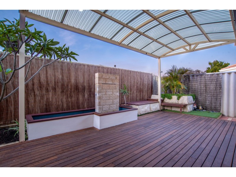 24 Salesian Court, Queens Park WA 6107