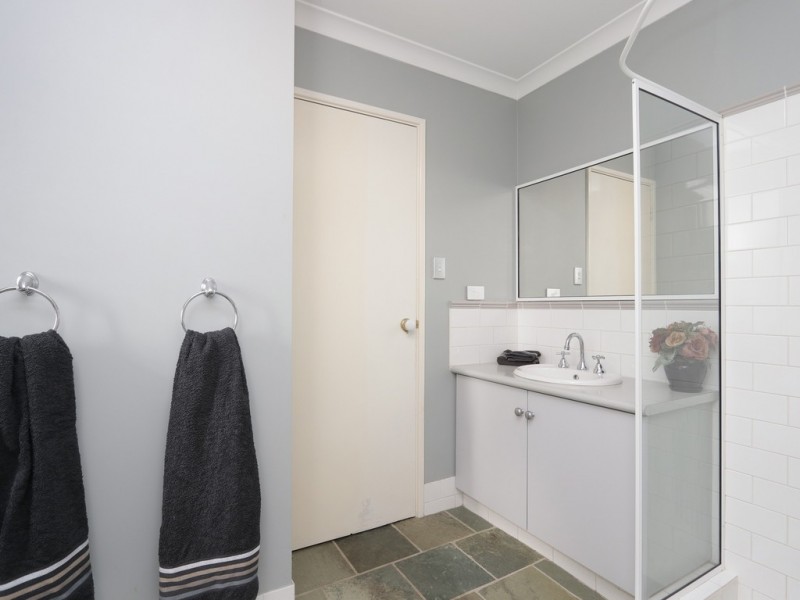 12/2 Glennis Close, Gosnells WA 6110