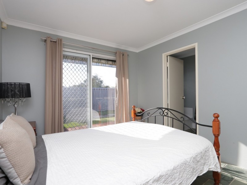 12/2 Glennis Close, Gosnells WA 6110