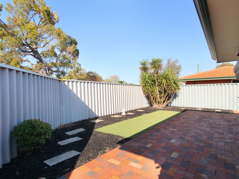 12/2 Glennis Close, Gosnells WA 6110