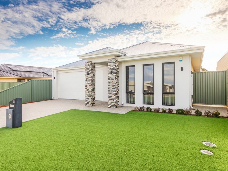 24 Leonharte St, Beckenham WA 6107