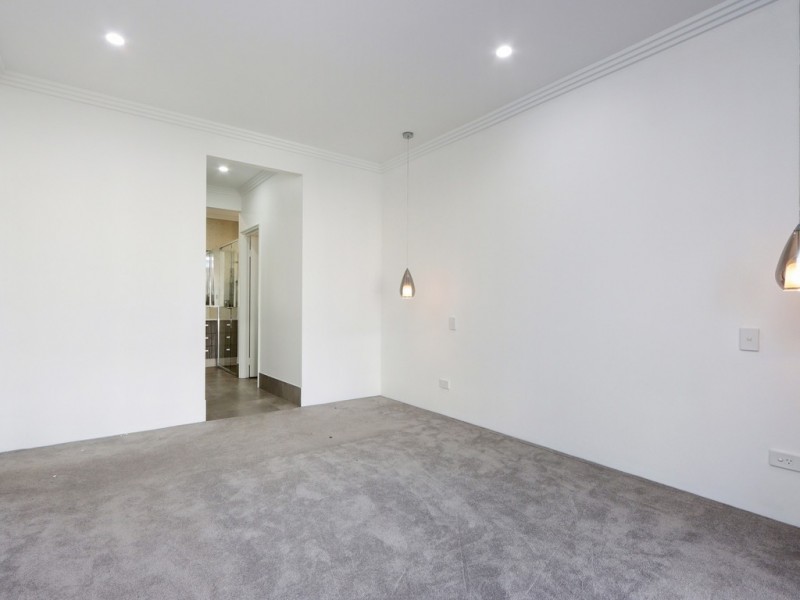 24 Leonharte St, Beckenham WA 6107