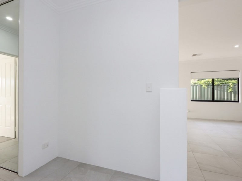 24 Leonharte St, Beckenham WA 6107