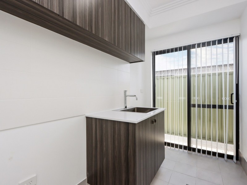 24 Leonharte St, Beckenham WA 6107