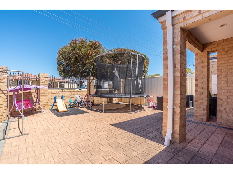 8/18 Hogarth Street, Cannington WA 6107