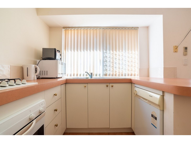 8/18 Hogarth Street, Cannington WA 6107