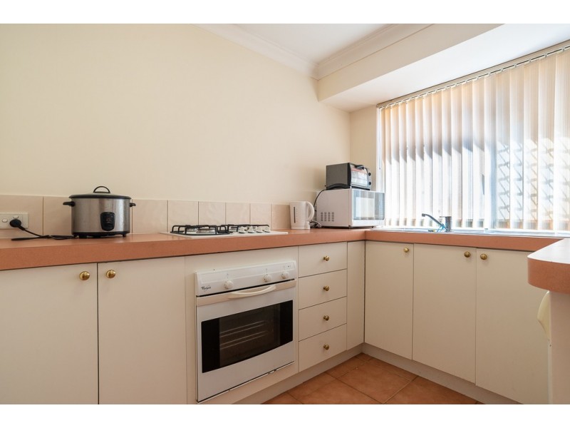 8/18 Hogarth Street, Cannington WA 6107