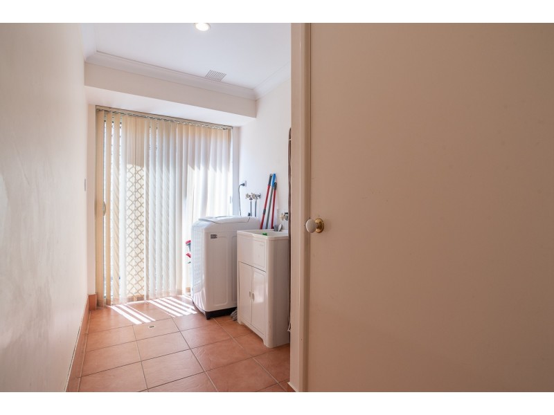 8/18 Hogarth Street, Cannington WA 6107