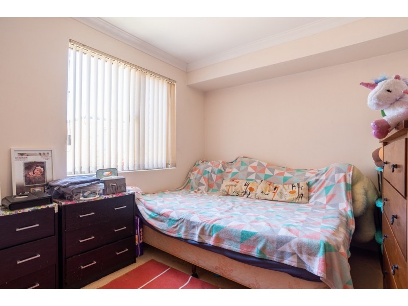 8/18 Hogarth Street, Cannington WA 6107