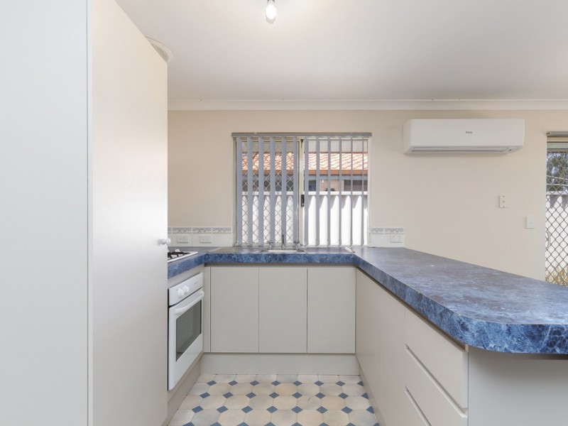 31 Stephen Street, Queens Park WA 6107