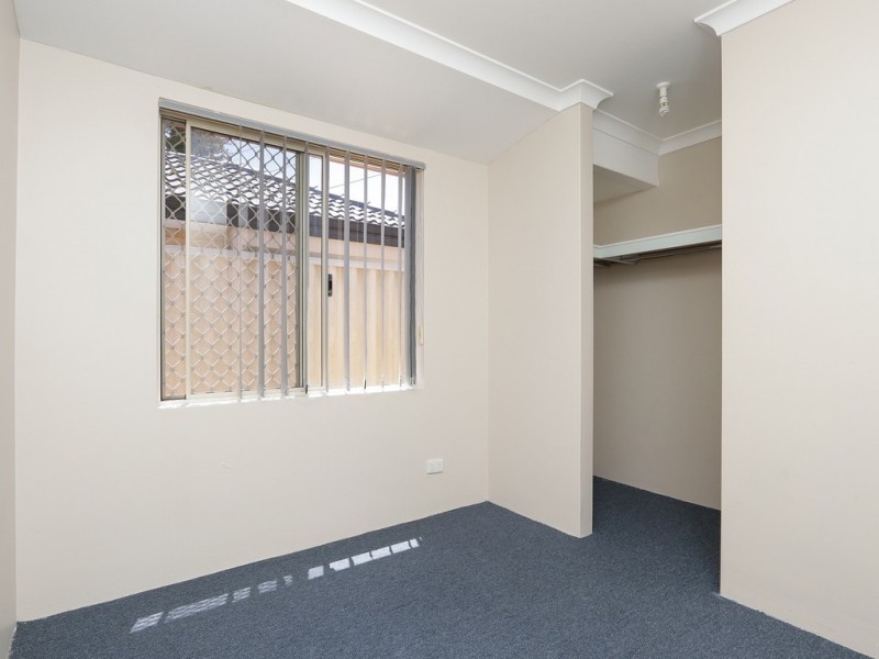 31 Stephen Street, Queens Park WA 6107