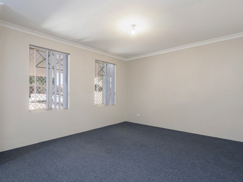 31 Stephen Street, Queens Park WA 6107