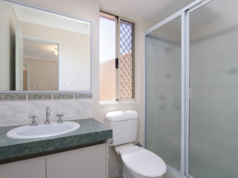 31 Stephen Street, Queens Park WA 6107