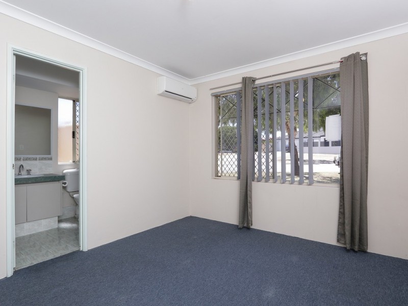 31 Stephen Street, Queens Park WA 6107