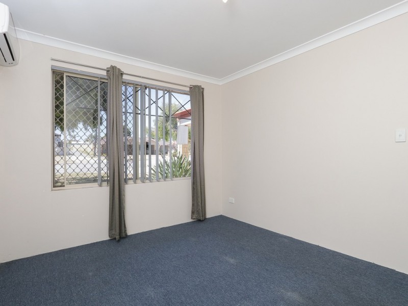 31 Stephen Street, Queens Park WA 6107