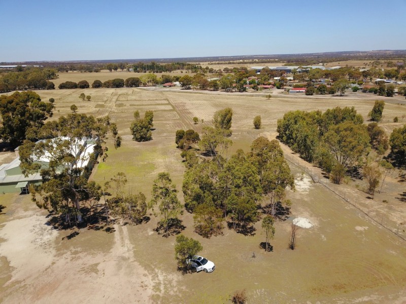 Lot 8 Round Drive, Katanning WA 6317