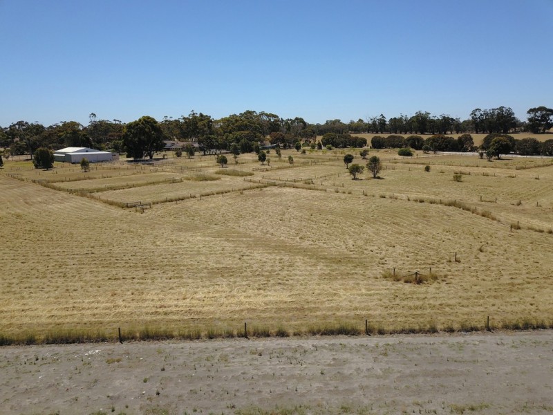 Lot 8 Round Drive, Katanning WA 6317