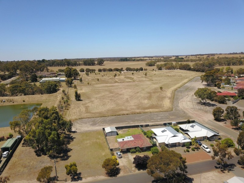 Lot 8 Round Drive, Katanning WA 6317