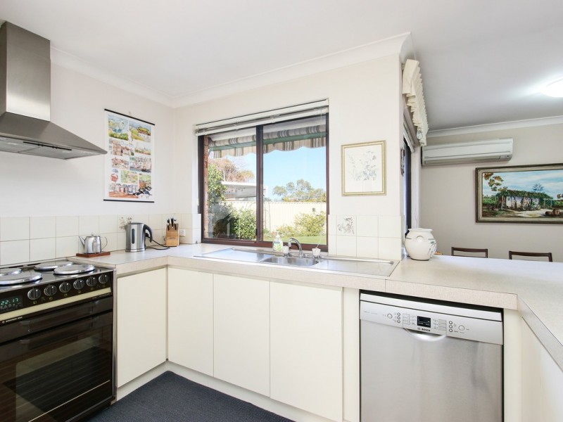 29 Stonecreek Close, Thornlie WA 6108