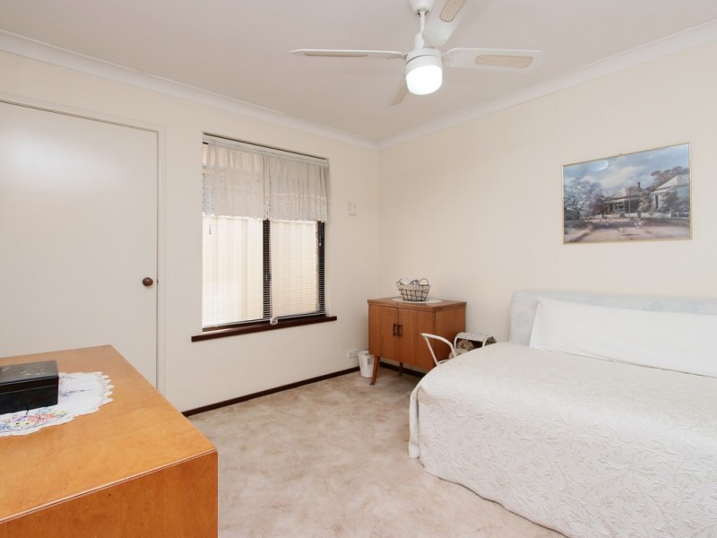 29 Stonecreek Close, Thornlie WA 6108