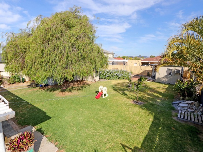 94 Celebration St, Beckenham WA 6107