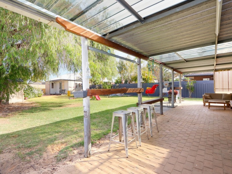 94 Celebration St, Beckenham WA 6107